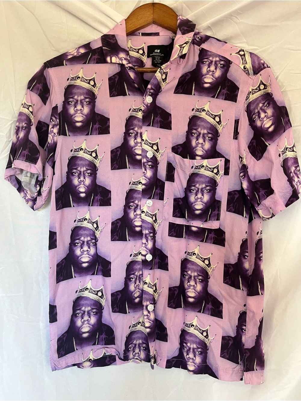 H&M Men’s Notorious BIG Biggie Purple Button-Up Shirt with Crown Portrait XS